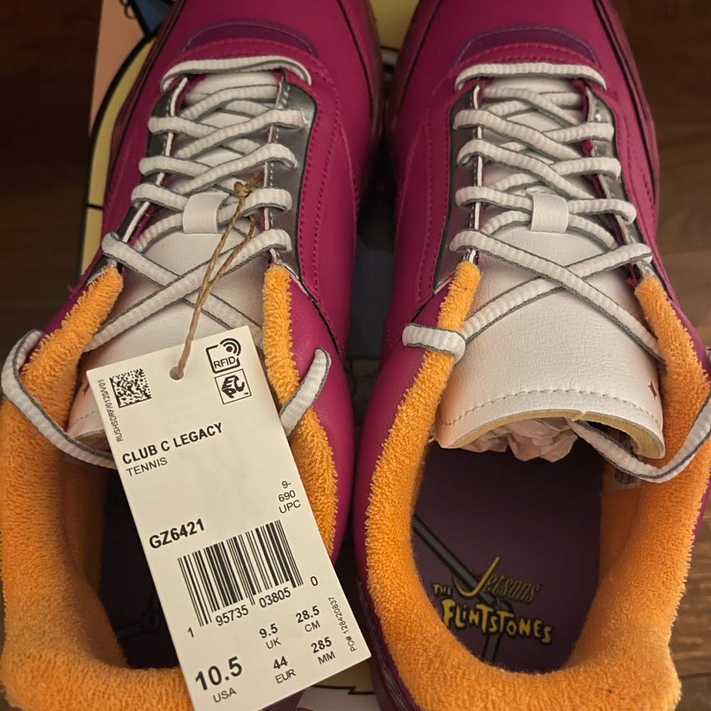 NIB Limited Edition Jetsons Reebok Club C MEN’S 10.5 - Picture 4 of 7